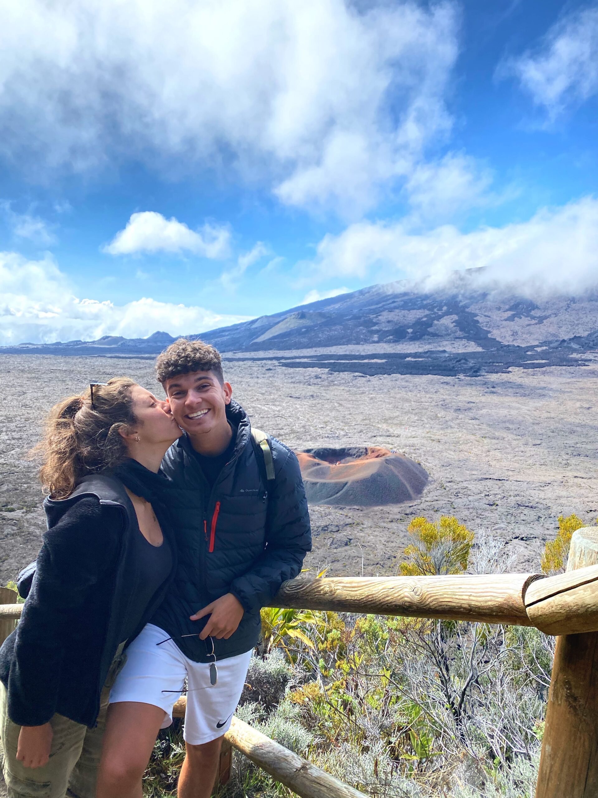 loulou et doudou sur le piton de la fournaise